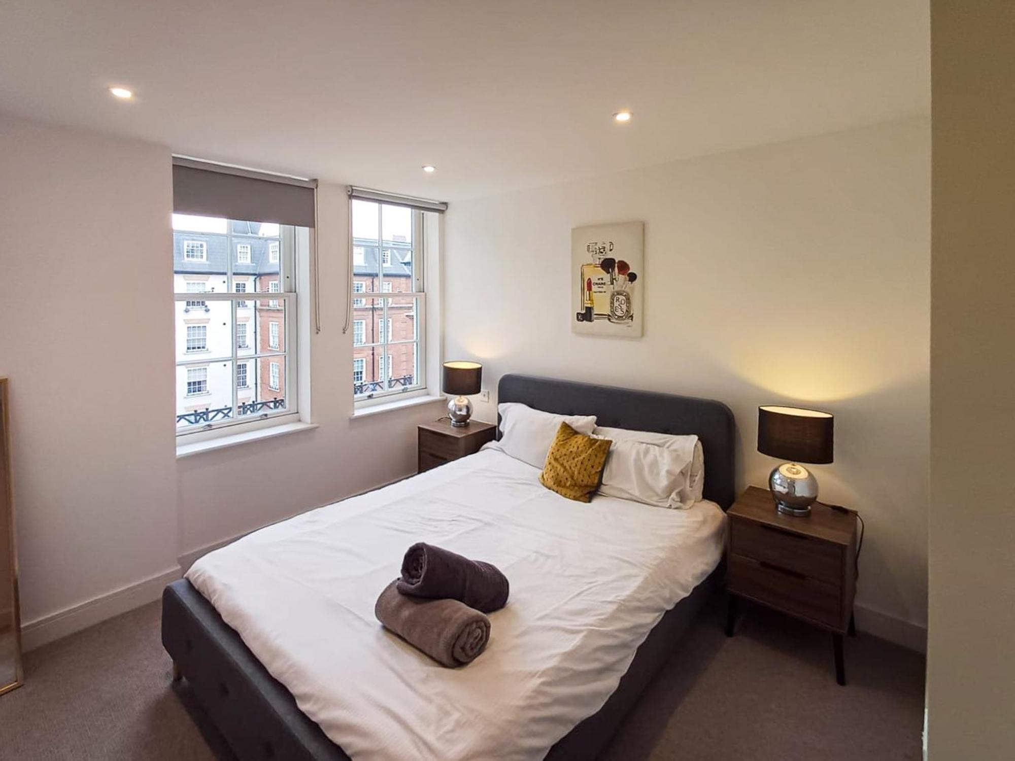 Modern 2-Bedroom, 2-Bathroom Apartment In West Kensington Londres Extérieur photo